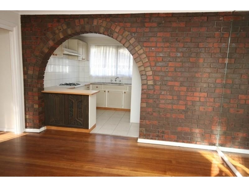 8 Robyn Avenue, Albanvale VIC 3021