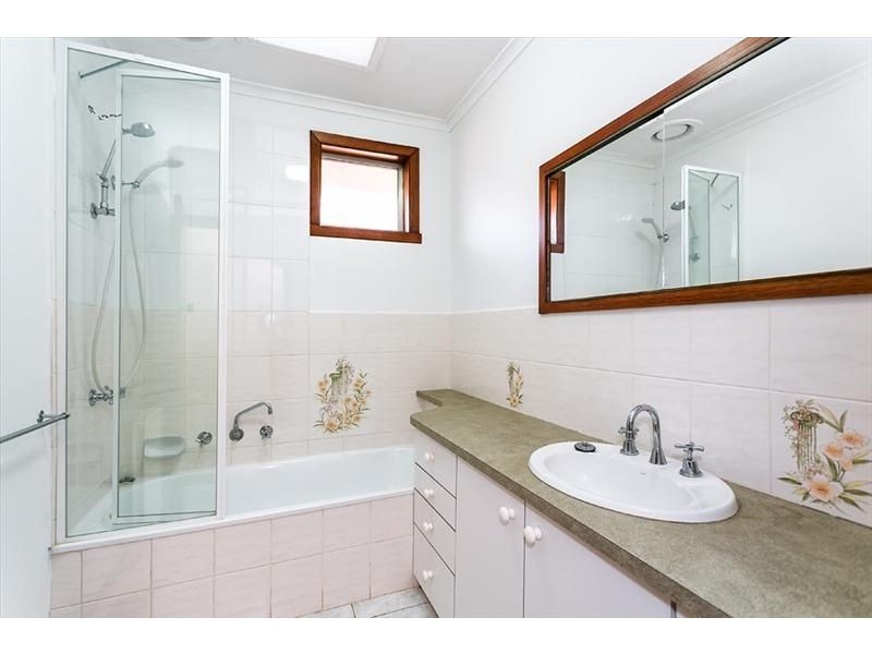 26 Orford Road, St Albans VIC 3021