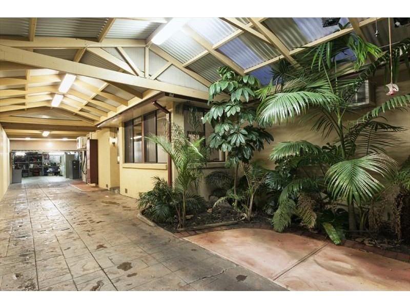 26 Orford Road, St Albans VIC 3021
