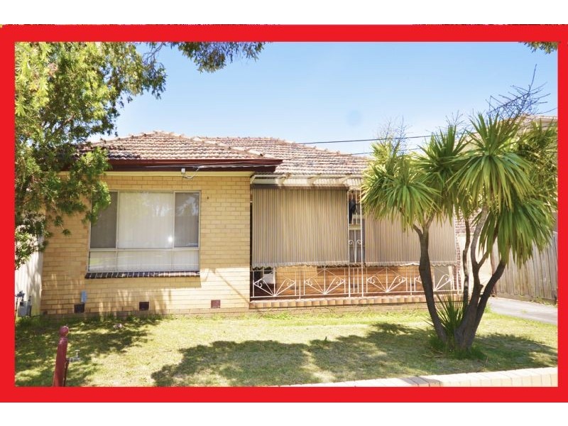 8 Oberon Avenue, St Albans VIC 3021