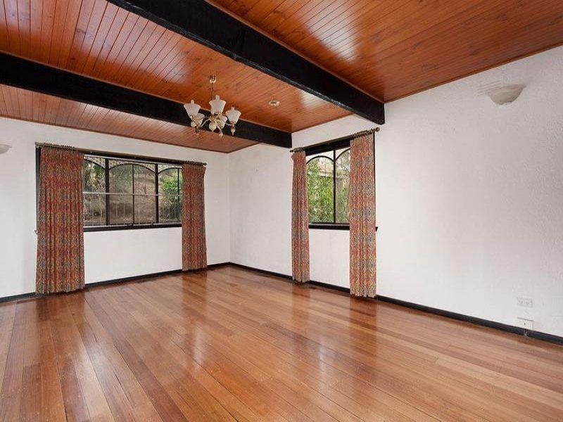 21 Riverside Avenue, Keilor VIC 3036