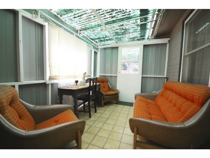 17 Ivanhoe Avenue, St Albans VIC 3021