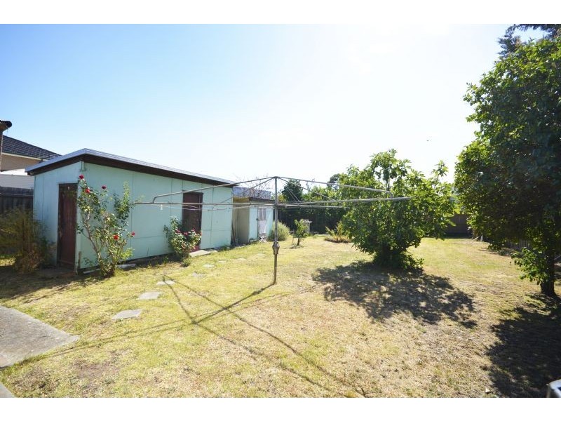 17 Ivanhoe Avenue, St Albans VIC 3021