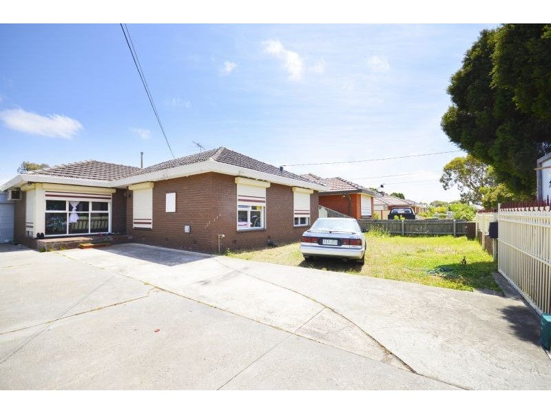 3 Hibiscus Avenue, St Albans VIC 3021