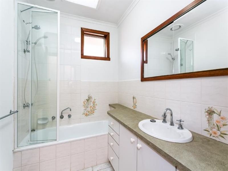 26 Orford Road, St Albans VIC 3021