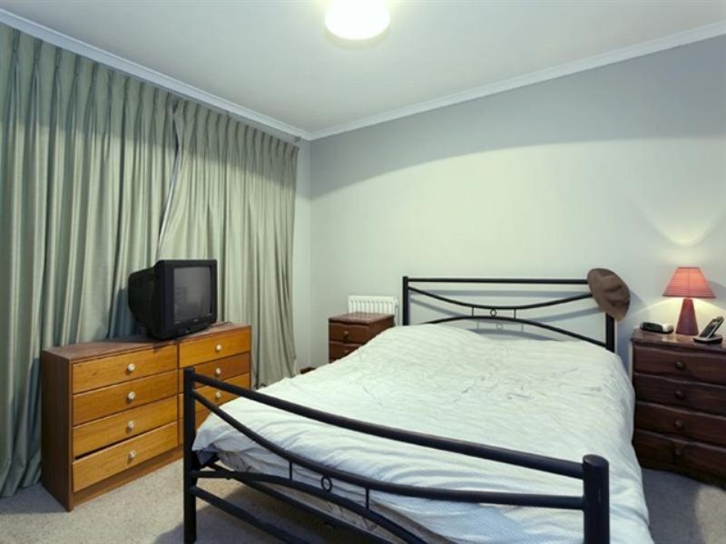 26 Orford Road, St Albans VIC 3021