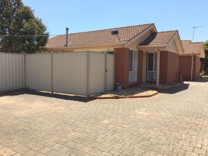 1/38 Elizabeth Street, St Albans VIC 3021