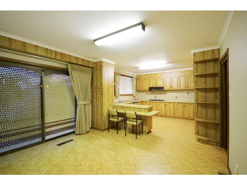 13 Kate Street, St Albans VIC 3021