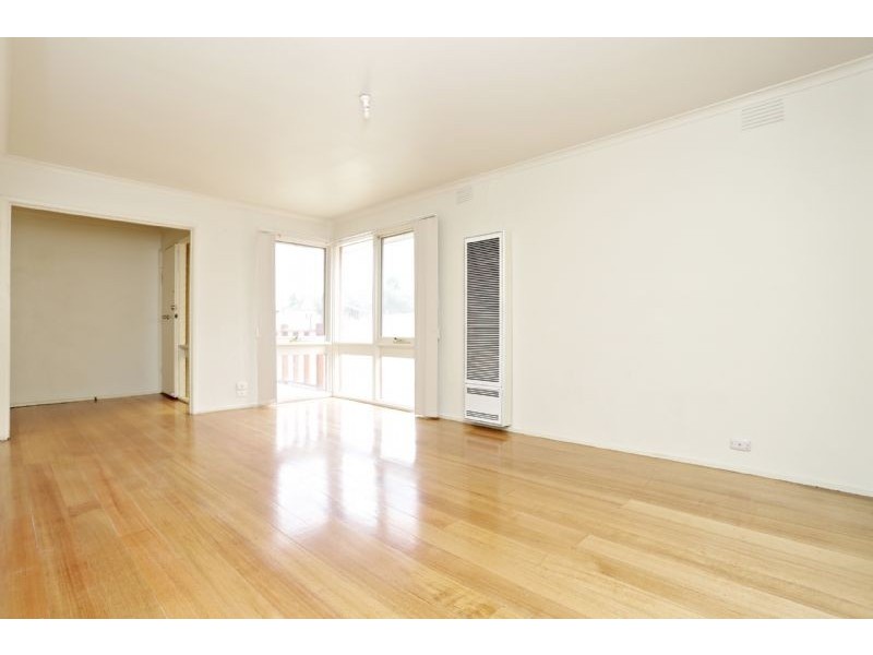 7 Magnolia Avenue, Kings Park VIC 3021