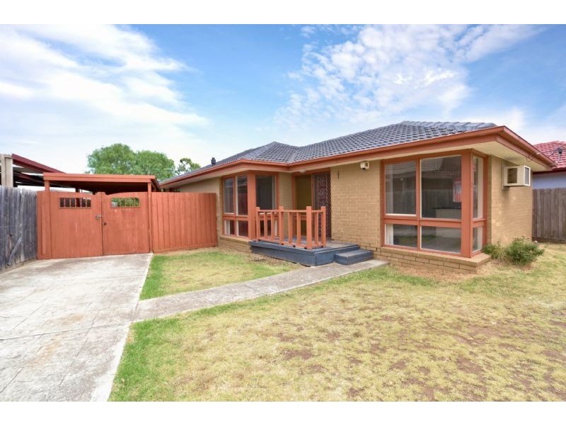 7 Magnolia Avenue, Kings Park VIC 3021