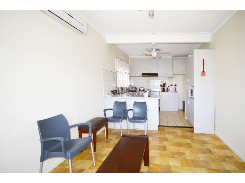 114 George Street, St Albans VIC 3021