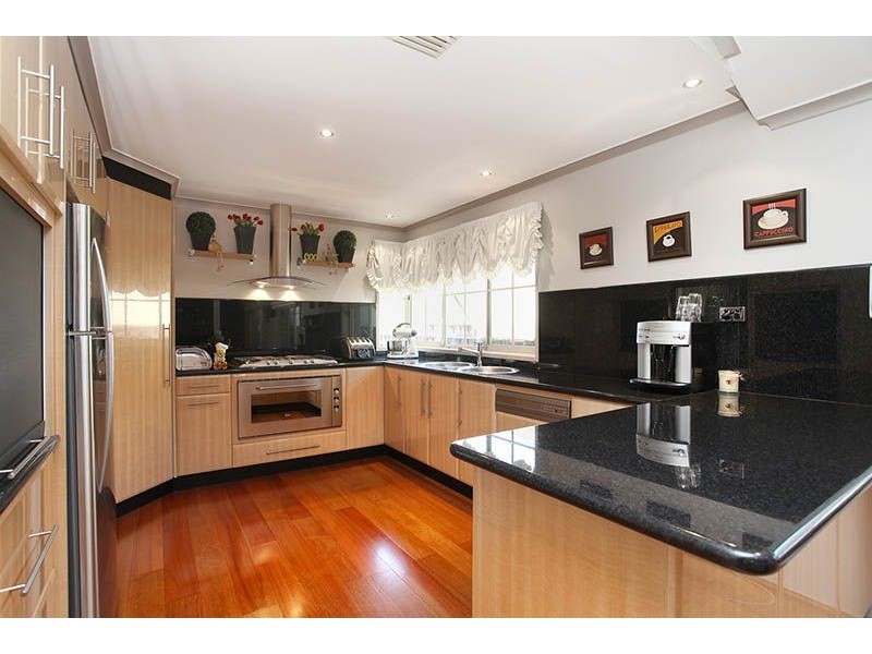 19 Kiparra Close, St Albans VIC 3021