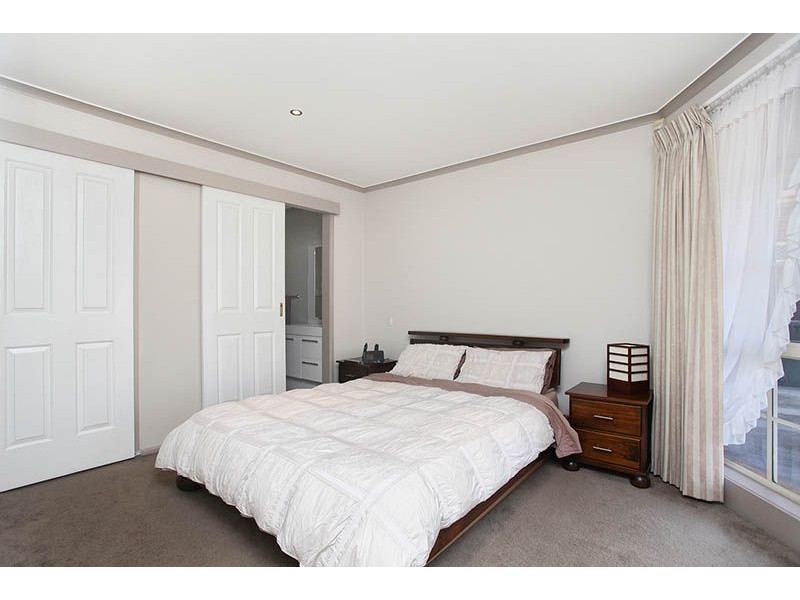 19 Kiparra Close, St Albans VIC 3021