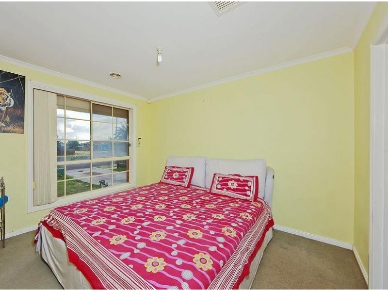 1/460 Main Road West, St Albans VIC 3021