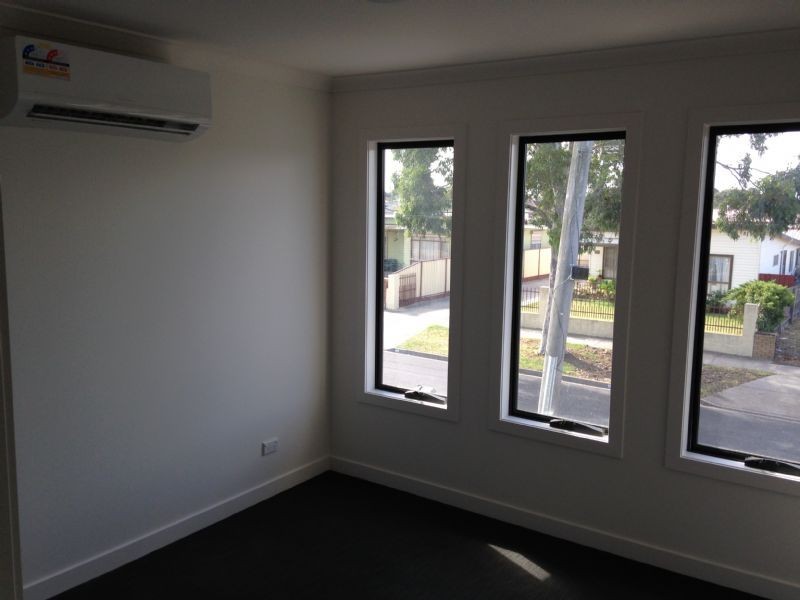 2/85 McArthur Avenue, St Albans VIC 3021