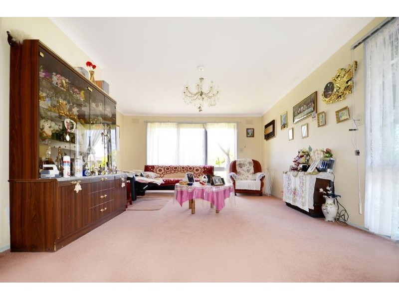 6 Camelot Drive, Albanvale VIC 3021