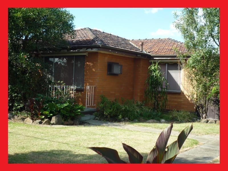 302 Station Road, St Albans VIC 3021