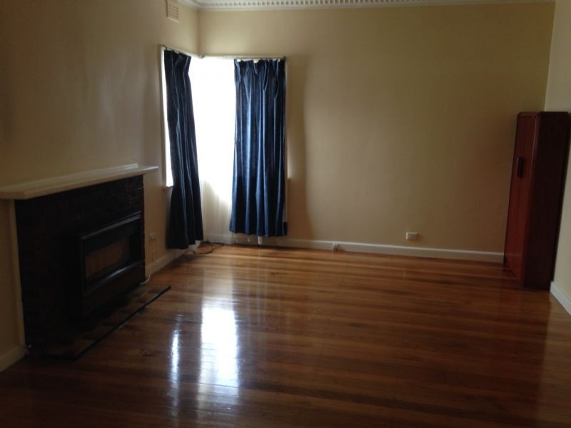 1/21 Mansfield Avenue, Sunshine North VIC 3020