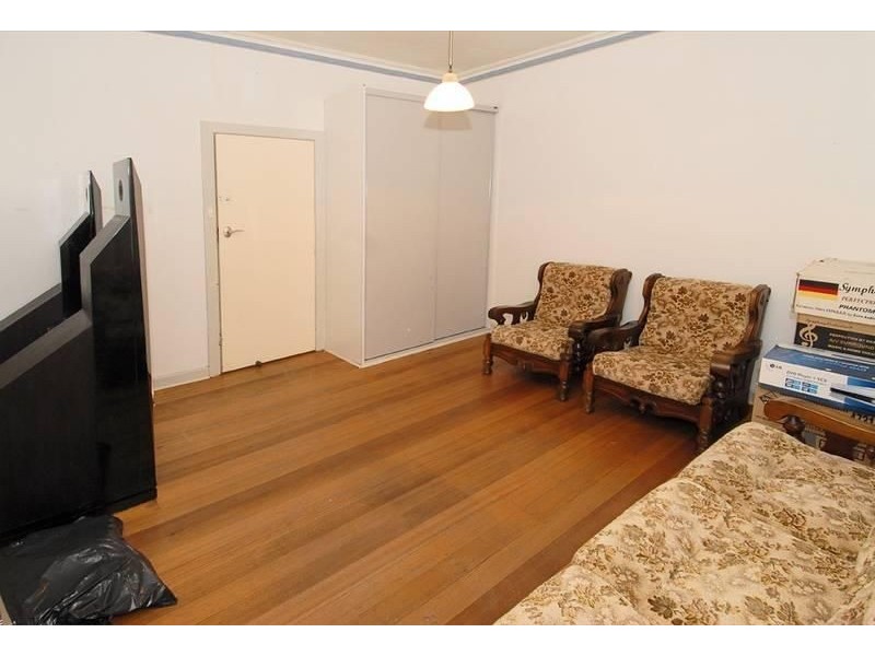 16 Andrea Street, St Albans VIC 3021