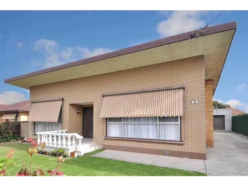 43 Collins Street, St Albans VIC 3021