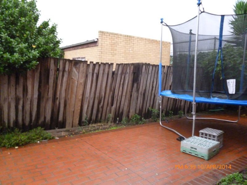 2/54 East Esplanade, St Albans VIC 3021