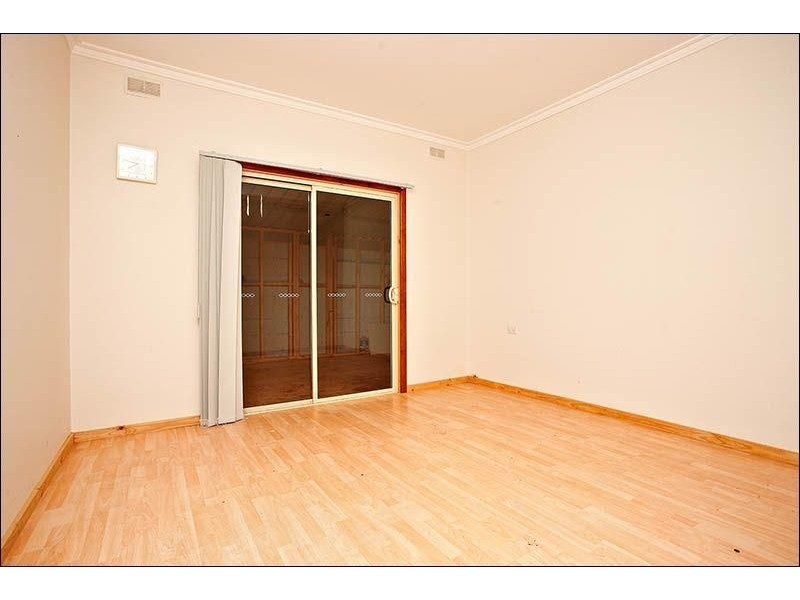 1/27 James Street, St Albans VIC 3021