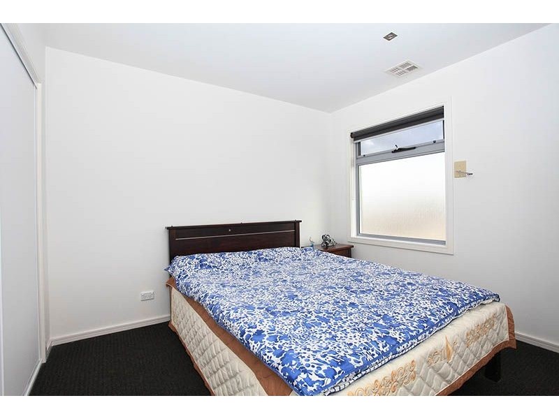 1/51 Walmer Avenue, St Albans VIC 3021