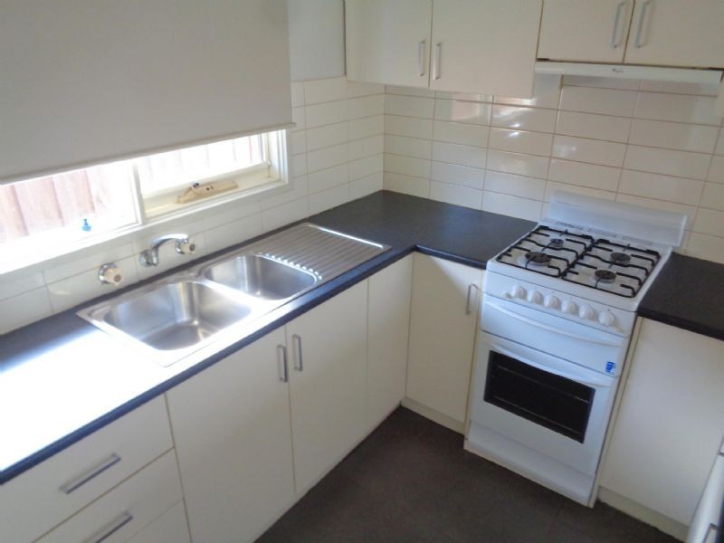 7 Magnolia Avenue, Kings Park VIC 3021