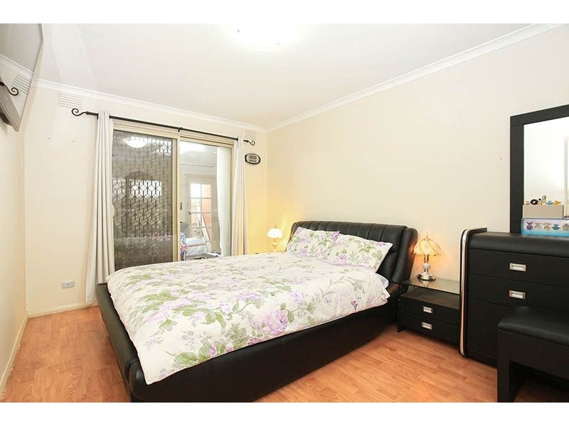 179 Main Road East, St Albans VIC 3021