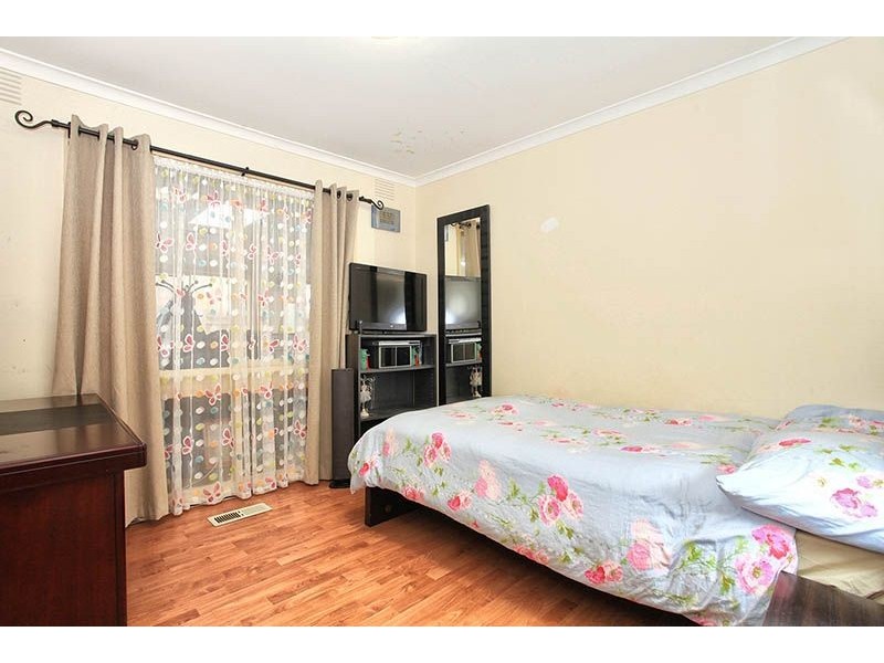 179 Main Road East, St Albans VIC 3021