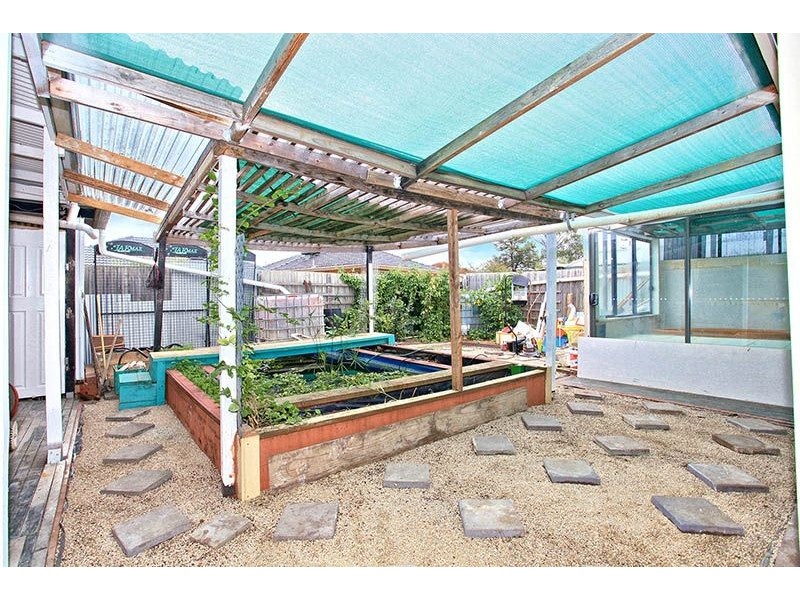 179 Main Road East, St Albans VIC 3021