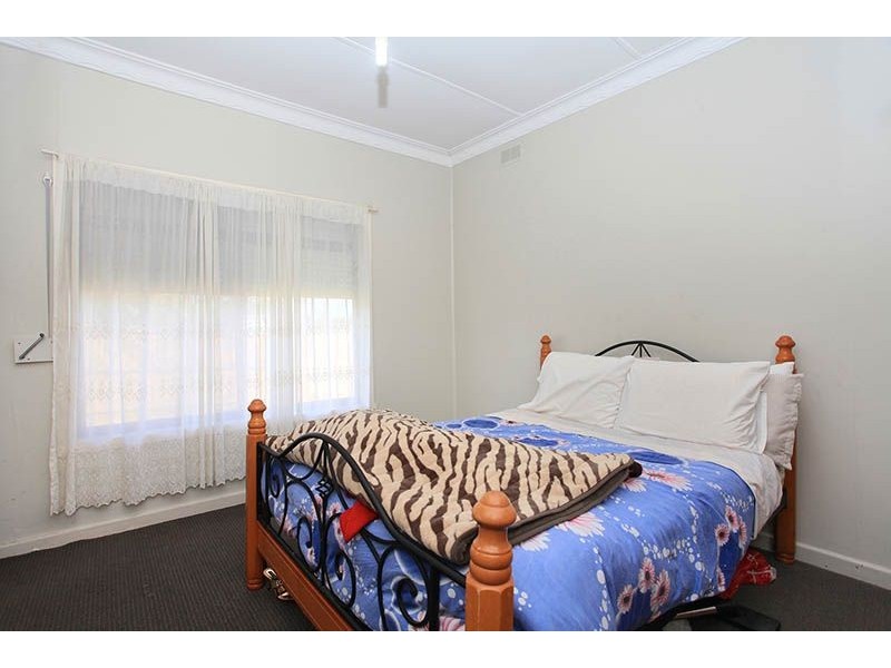 1/3 Harmon Avenue, St Albans VIC 3021