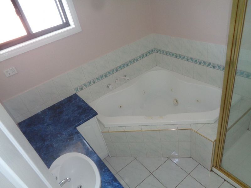 8 Palara Street, Delahey VIC 3037