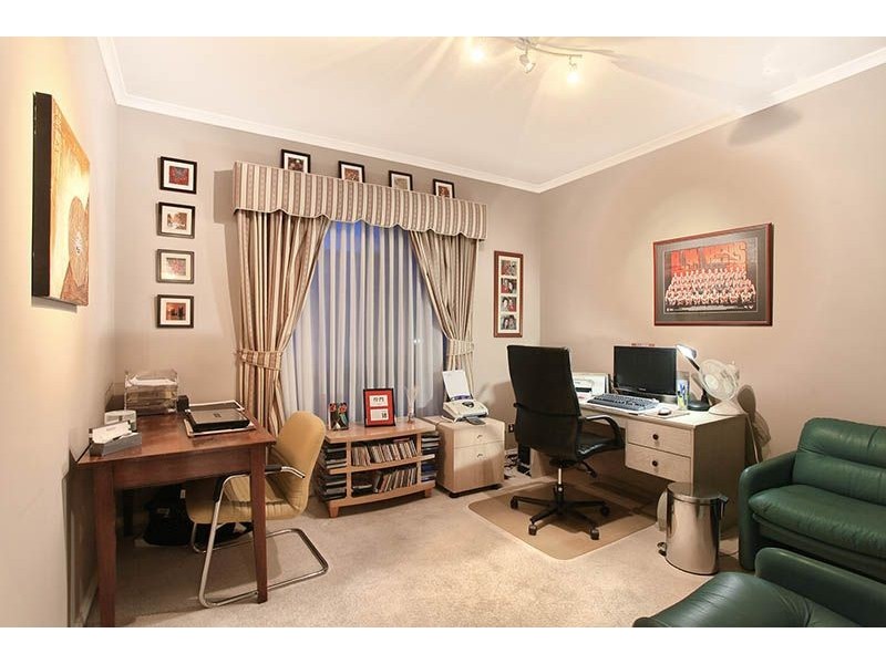 43 Border Drive, Keilor East VIC 3033