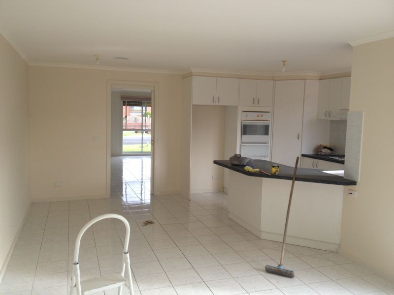 24 Braeswood Road, Kings Park VIC 3021