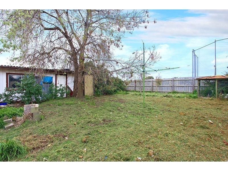 22 Grace Street, St Albans VIC 3021