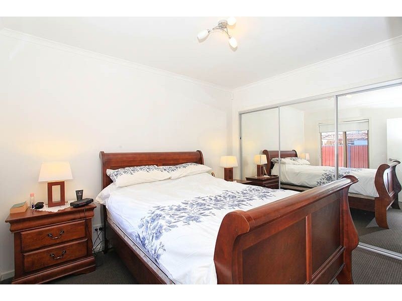 2/3 Harmon Avenue, St Albans VIC 3021