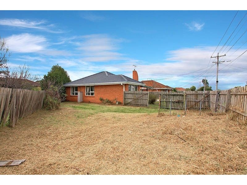 36 Henry Street, St Albans VIC 3021