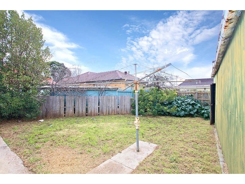 36 Henry Street, St Albans VIC 3021