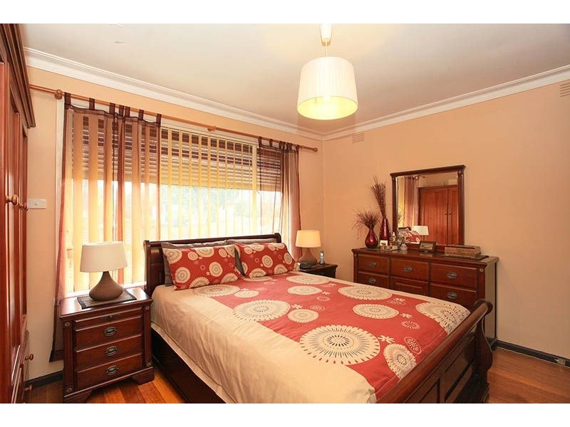 28 Harmon Avenue, St Albans VIC 3021