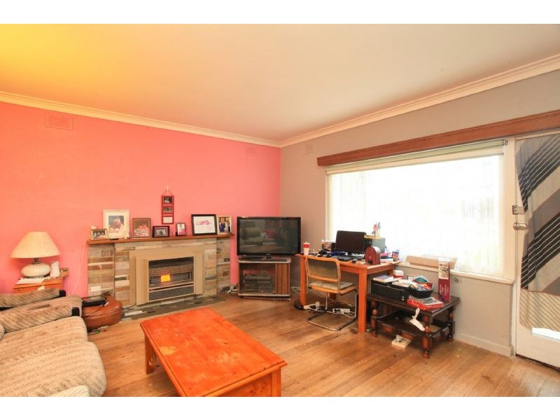 59 Leonard Avenue, St Albans VIC 3021