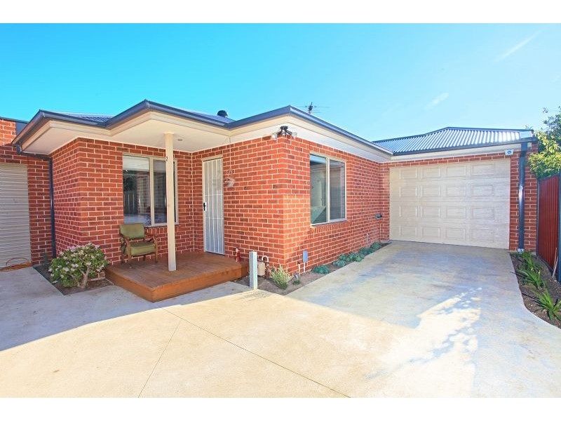 2/3 Harmon Avenue, St Albans VIC 3021