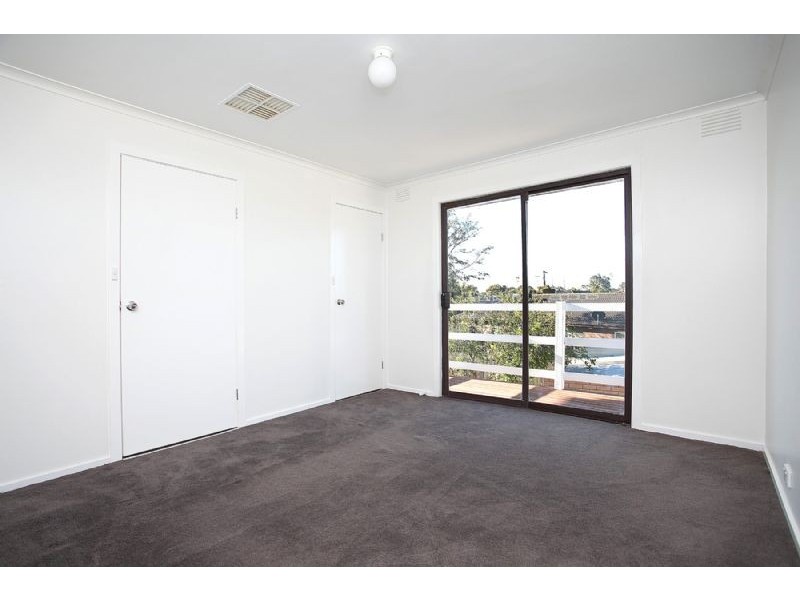 24 Lillypilly Crescent, Kings Park VIC 3021