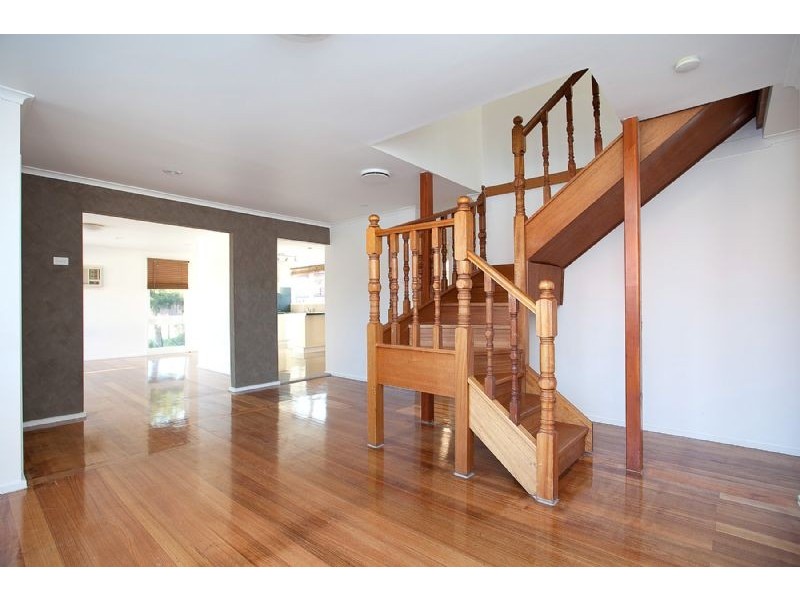 24 Lillypilly Crescent, Kings Park VIC 3021