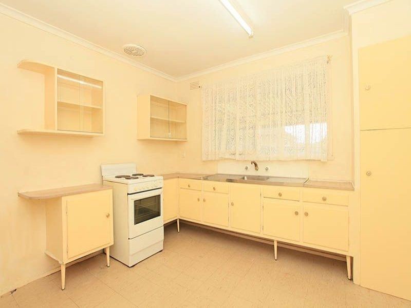 36 Henry Street, St Albans VIC 3021