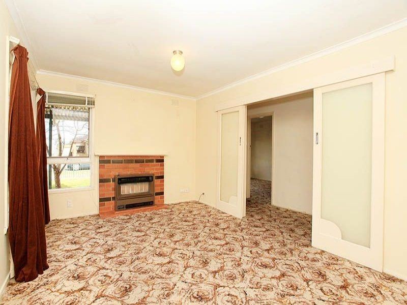 36 Henry Street, St Albans VIC 3021