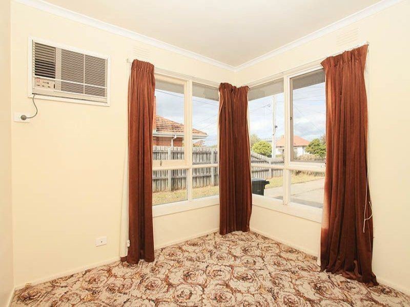 36 Henry Street, St Albans VIC 3021