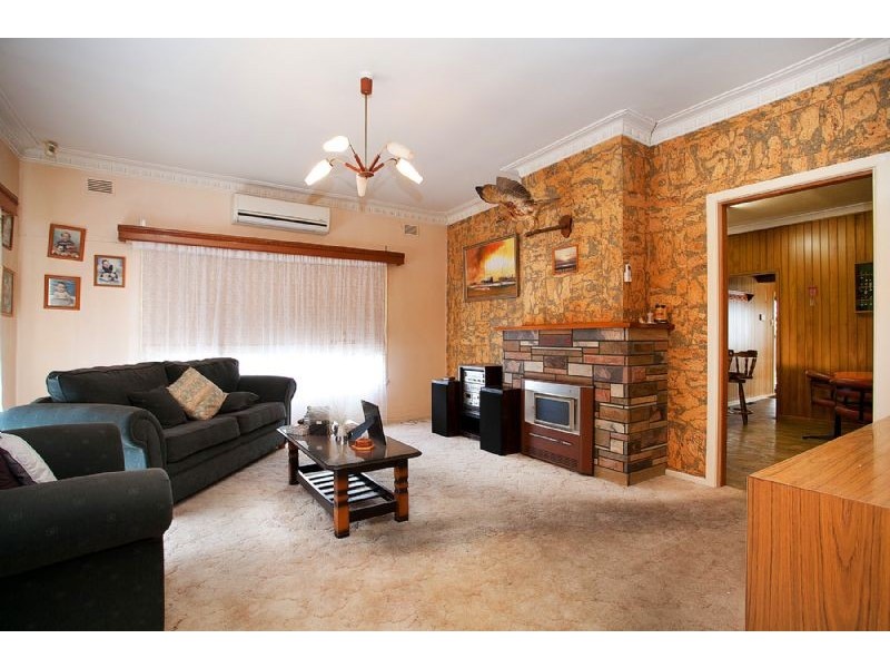 133 Taylors Road, St Albans VIC 3021