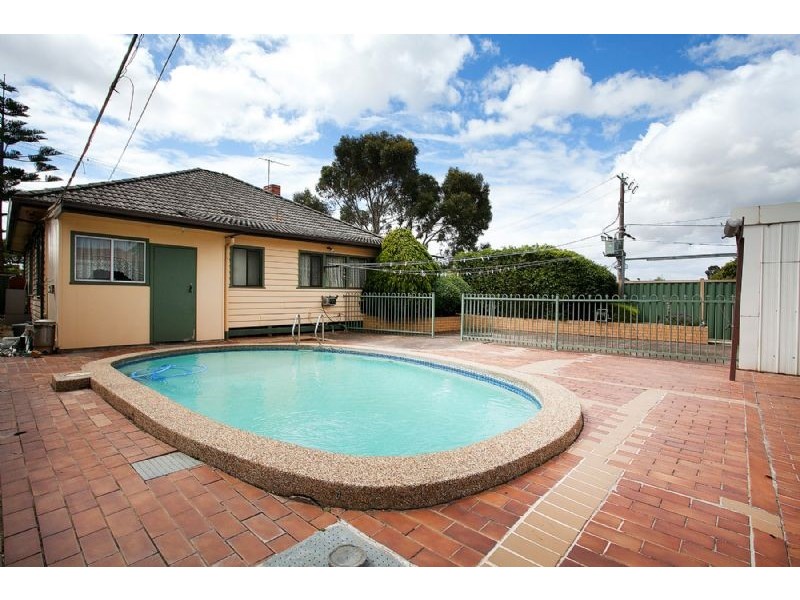 133 Taylors Road, St Albans VIC 3021