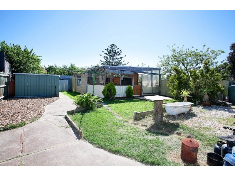 38 Henry street, St Albans VIC 3021